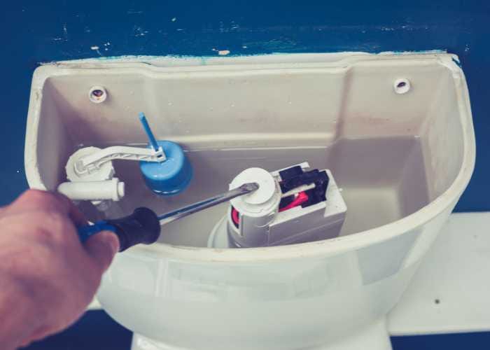 toilet repair 2 700x500