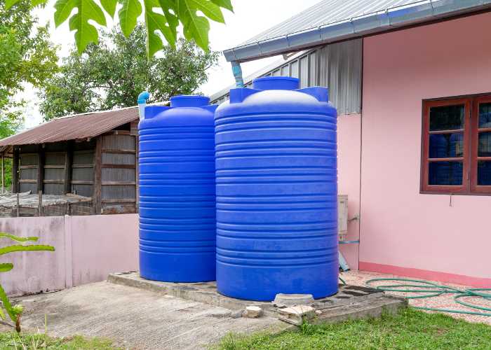 water tank installation 1 700x500